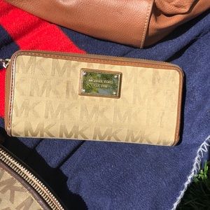Michael Kors wallet
